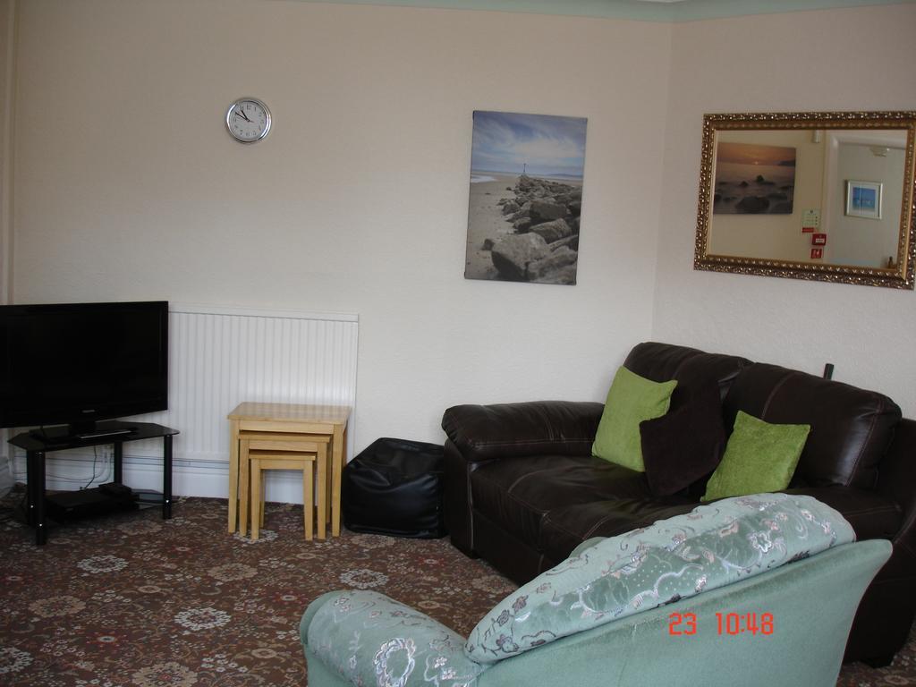 Beachmount Holiday Apartments Rhôs-on-Sea Kültér fotó